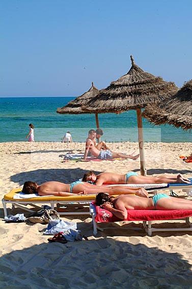 hammamet;plage;balneaire;baignade;touristes;tourisme;