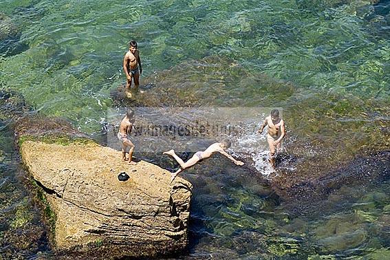 korbous;cap;bon;thermalisme;plage;mer;balneaire;montagne;