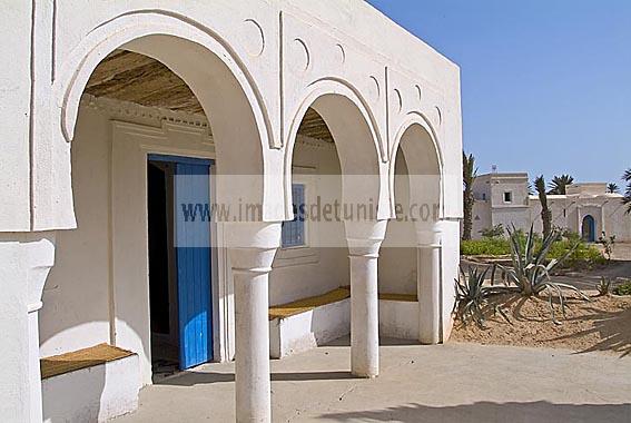 djerba;djerba;explore;ile;jerba;Muse;tourisme;architecture;musulmane;maison;menzel;musee;jardin;arc;colonne;