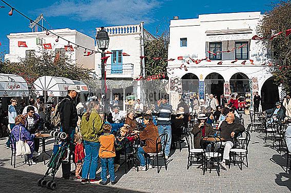 djerba;houmt;souk;ile;jerba;cafe;boutique;touristes;tourisme;place;medina;