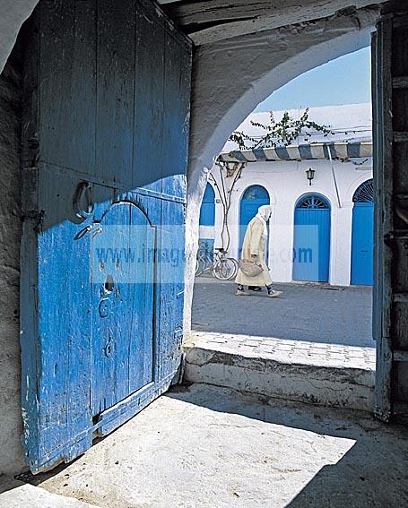 djerba;houmt;souk;ile;jerba;architecture;musulmane;caravanserail;foundouk;