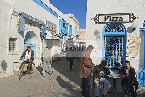 djerba;houmt;souk;ile;jerba;boutique;cafe;restaurant;shopping;touristes;tourisme;rue;