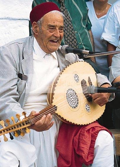 pelerinage;musqiue;musique;musicien;luth;djerba;Erriadh;Ghriba;ile;jerba