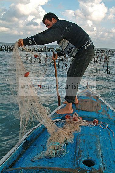 mellita;jerba;ile;djerba;barque;peche;pecherie;pecheur;bateau;