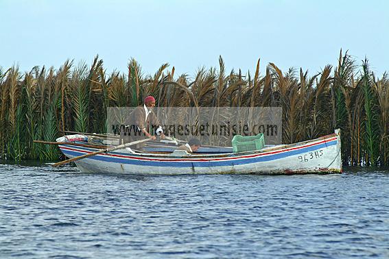 mellita;jerba;ile;djerba;barque;peche;pecherie;pecheur;bateau;