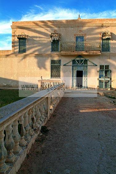 campagne;champs;djerba;ile;jerba;midoun;architecture;musulmane;maison;menzel;