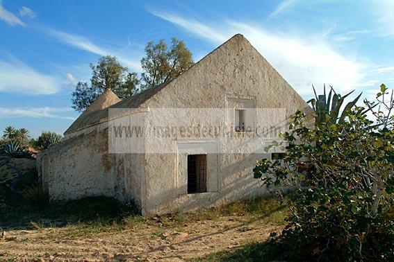 campagne;champs;djerba;ile;jerba;midoun;tissage;architecture;musulmane;atelier;