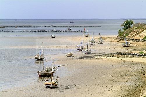 balneaire;barque;bateau;mer;peche;pecheur;plage