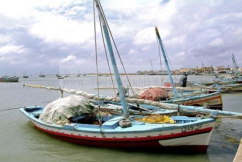 balneaire;barque;bateau;mer;peche;pecheur;plage