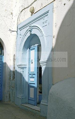 bizerte;architecture musulmane;maison;medina;porte