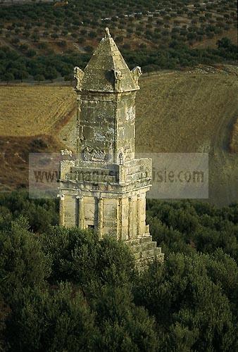 architecture antique;antiquite;dougga;punique;numide;mausolee;libyco-punique