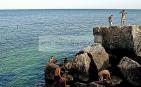 mahdia;baignade;bain;balneaire;enfant;plage;touristes;tourisme;mer;