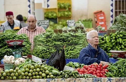 marchÃ©;lÃ©gumes;poissons;marchÃ© central;fromages;olives;vendeur