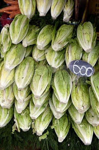 marchÃ©;lÃ©gumes;poissons;marchÃ© central;fromages;olives;vendeur