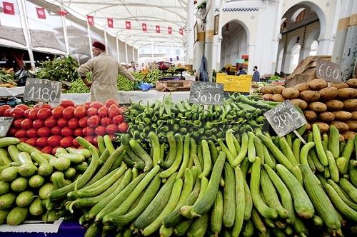 marchÃ©;lÃ©gumes;poissons;marchÃ© central;fromages;olives;vendeur