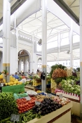 marchÃ©;lÃ©gumes;poissons;marchÃ©-central;fromages;olives;vendeur