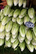 marchÃ©;lÃ©gumes;poissons;marchÃ©-central;fromages;olives;vendeur