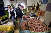 marché;légumes;poissons;marché-central;fromages;olives;vendeur