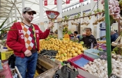 marchÃ©;lÃ©gumes;poissons;marchÃ©-central;fromages;olives;vendeur