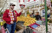 marché;légumes;poissons;marché-central;fromages;olives;vendeur