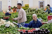 marchÃ©;lÃ©gumes;poissons;marchÃ©-central;fromages;olives;vendeur