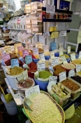 marché;légumes;poissons;marché-central;fromages;olives;vendeur
