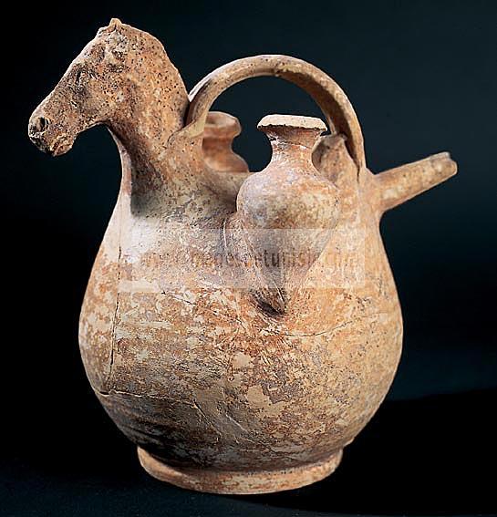 musee;bardo;askos;vase;terre;cuite;punique;antiquite;