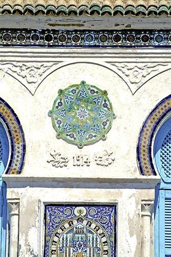 la goulette;architecture coloniale;arabisant;façade;immeuble