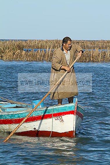 mellita;jerba;ile;djerba;barque;peche;pecherie;pecheur;bateau;