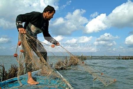 mellita;jerba;ile;djerba;barque;peche;pecherie;pecheur;bateau;