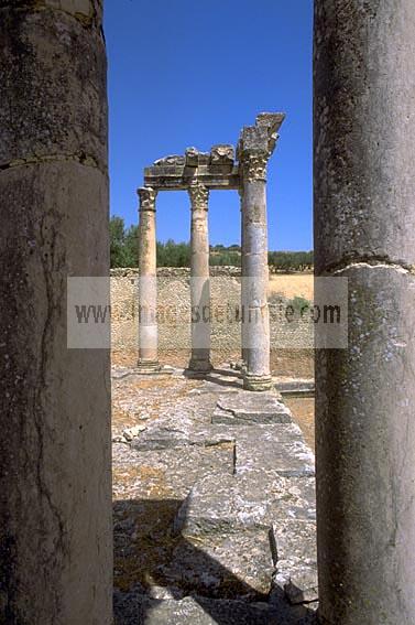 architecture;antique;antiquite;romain;dougga;temple;caelestis;