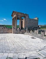 architecture-antique;antiquite;romain;dougga;capitole;temple;place