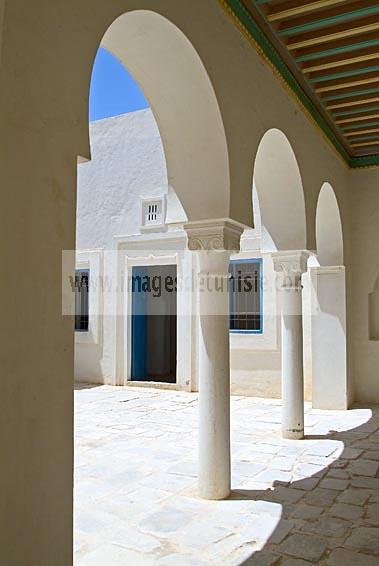 djerba;djerba;explore;ile;jerba;Muse;tourisme;architecture;musulmane;maison;menzel;patio;musee;