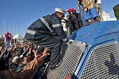 Manif au 1er ministre la police rejoint le peuple