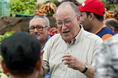 Mustapha Ben Jaafar au marché