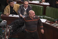 Violents dbats ?  l'ANC