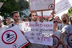 Manif contre le projet de loi sur la rconciliation conomique