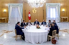 Runion Fakhkakh et partis politiques