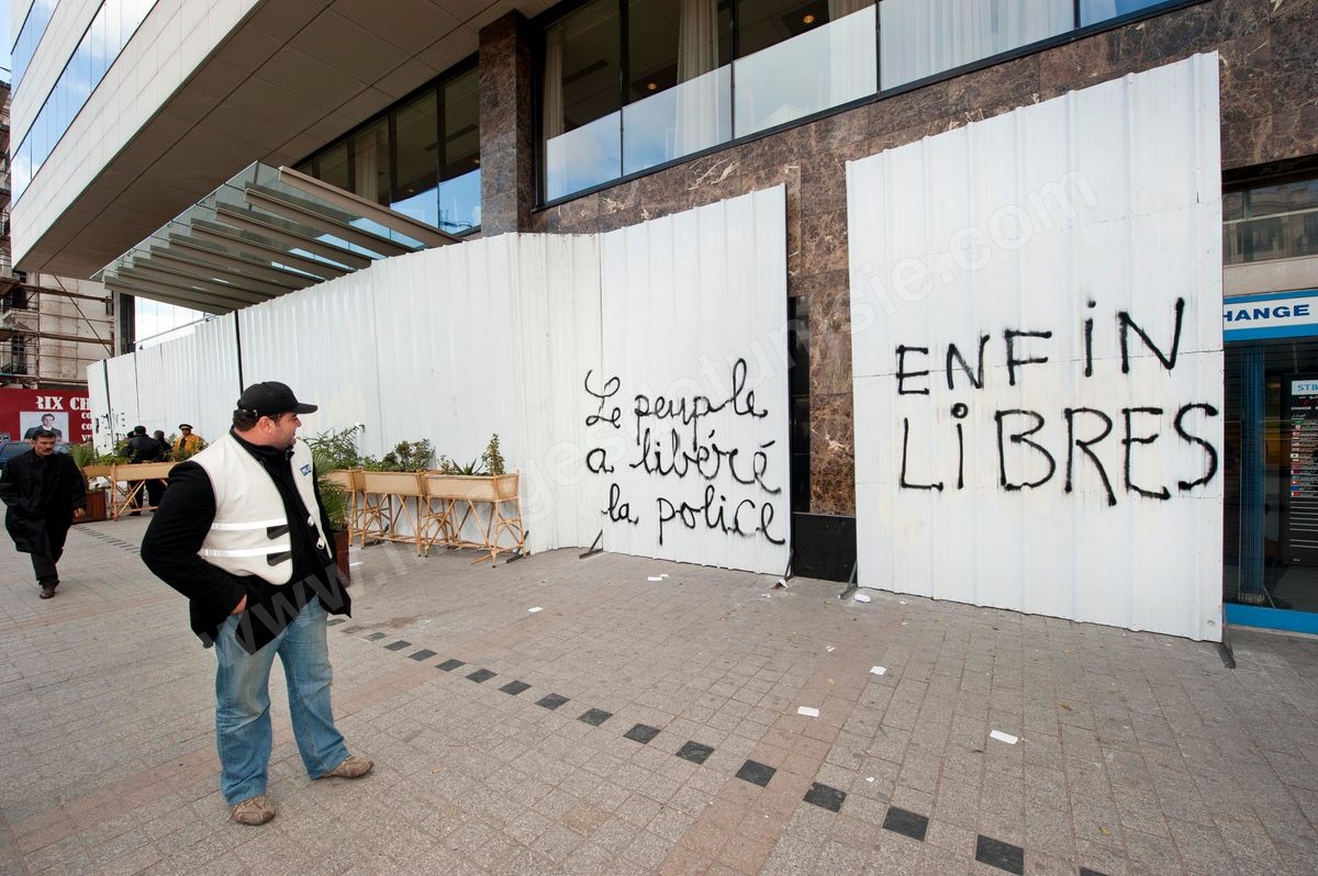 L02-019