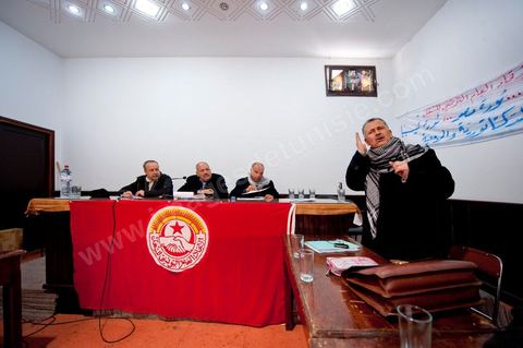 12 mars 2011 : Réunion de la commission administrative du syndicat national de l'Enseignement Secondaire, présidée par M. Mouldi Jendoubi. Au coeur de l'UGTT (Union Générale Tunisienne du Travail), siège historique de la Place Mohamed Ali à Tunis.