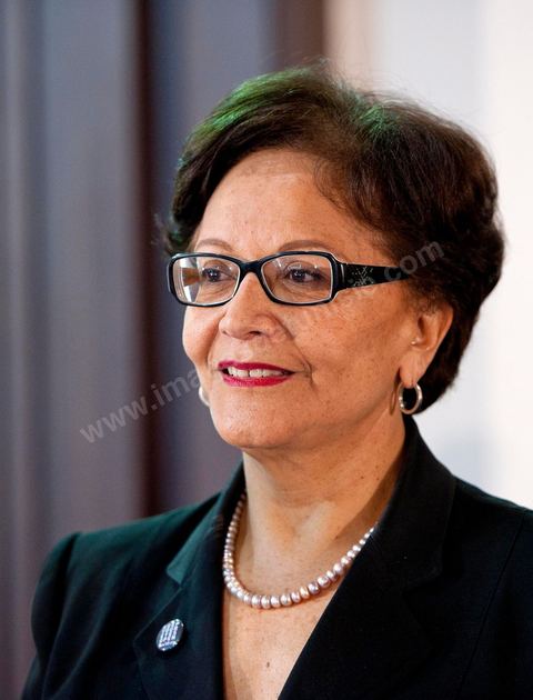 Mme Souhayr Belhassen, présidente de la FIDH au Séminaire organisé en Tunisie par la FIDH, Fédération Internationnale des ligues des Droits de l'Homme, sur la transition démocratique en Tunisie. les 17 au 19 mars 2011.