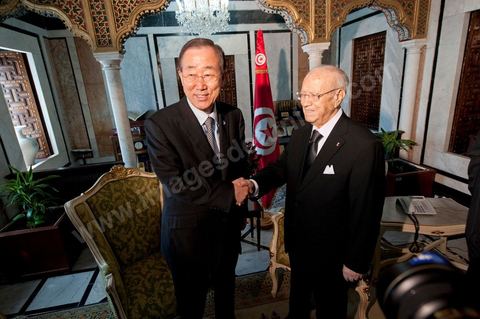 22 mars : M. Ban Ki-moon au Premier Ministère avec M. Beji Caïd Essebsi, Premier Ministre du gouvernement de transition, lors de la visite de Ban Ki-moon, Secrétaire Général des Nations Unies, en Tunisie