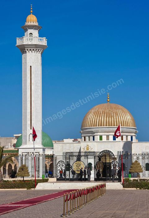 Mausolée Habib Bourguiba lors de la Commémoration du 11ème anniversaire de Habib Bourguiba, le père de la Nation, au mausolée Habib Bourguiba à Monastir le 6 avril 2011