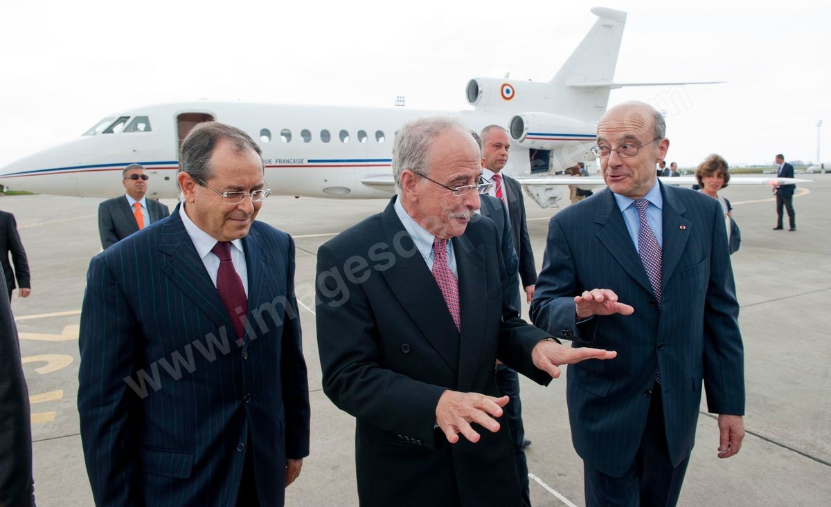 M02-002