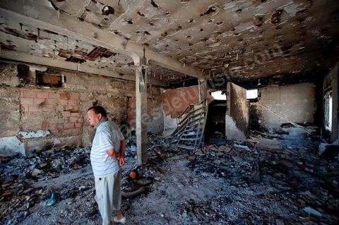 Le café de l'Union au siège de l'UGTT départ des émeutes Le marché central a été brûlé lors des affrontements du 3 au 5 juin 2011 dans la ville de Metlaoui
