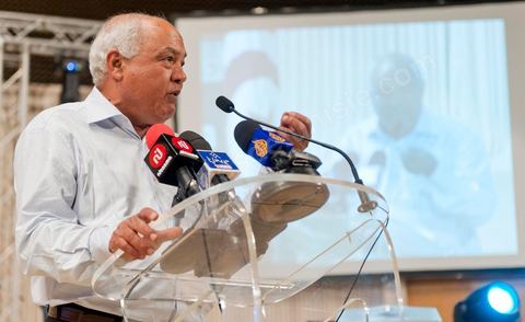 18 juin 2011 : Imed Brahim, leader du parti Ettajdid. Le Pôle Démocratique Moderniste organise sa première manifestation au Palais des Congrès à  Tunis. Cette manifestation vise d’une part à faire connaitre les principes et les objectifs du pôle et d’autre part donnera l’occasion aux partis et initiatives, membres du pôle, d’intervenir au cours de ce meeting. Cette manifestation s’inscrit dans le cadre de la participation du Pôle Démocratique Moderniste aux élections de l’Assemblée Constituante pour laquelle le pôle présentera des listes communes ayant pour objectif d’élaborer une constitution démocratique moderniste.Mouvement Ettajdid, Le Parti Socialiste de Gauche, Le Parti du Travail Patriotique et Démocratique, Le Mouvement des Patriotes Démocrates, L’Alliance Républicaine, Le Parti Avant-Garde Arabe Démocratique, Le Mouvement de la Citoyenneté et de la Justice, La Voix du Centre.