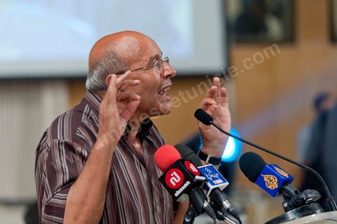 18 juin 2011 : Le Pôle Démocratique Moderniste organise sa première manifestation au Palais des Congrès à  Tunis. Cette manifestation vise d’une part à faire connaitre les principes et les objectifs du pôle et d’autre part donnera l’occasion aux partis et initiatives, membres du pôle, d’intervenir au cours de ce meeting.Cette manifestation s’inscrit dans le cadre de la participation du Pôle Démocratique Moderniste aux élections de l’Assemblée Constituante pour laquelle le pôle présentera des listes communes ayant pour objectif d’élaborer une constitution démocratique moderniste.Mouvement Ettajdid, Le Parti Socialiste de Gauche, Le Parti du Travail Patriotique et Démocratique, Le Mouvement des Patriotes Démocrates, L’Alliance Républicaine, Le Parti Avant-Garde Arabe Démocratique, Le Mouvement de la Citoyenneté et de la Justice, La Voix du Centre.