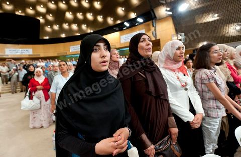 13 août 2011 : Commération par le parti Ennahda de la Fête de la Femme et du Code du Statut personnel tunisien au Palais des Congrés de Tunis, avec discours de Farida Laabidi, militante, de Rached Ghannouchi, fondateur et chef du parti Ennahda, ainsi que Psycho-M, rappeur fortement engagé dans ses propos islamistes. Rached Ghannouchi annonce la volonté de ne pas inscrire la polygamie dasn la prochaine élection, la Tunisie n'ayant pas les moyens pour cela ...