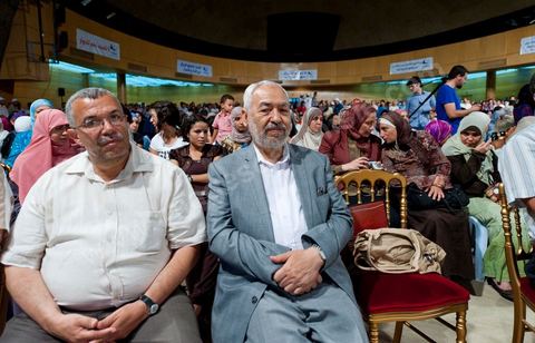 13 août 2011 : Rached Ghannouchi à la Commération par le parti Ennahda de la Fête de la Femme et du Code du Statut personnel tunisien au Palais des Congrés de Tunis, avec discours de Farida Laabidi, militante, de Rached Ghannouchi, fondateur et chef du parti Ennahda, ainsi que Psycho-M, rappeur fortement engagé dans ses propos islamistes. Rached Ghannouchi annonce la volonté de ne pas inscrire la polygamie dasn la prochaine élection, la Tunisie n'ayant pas les moyens pour cela ...