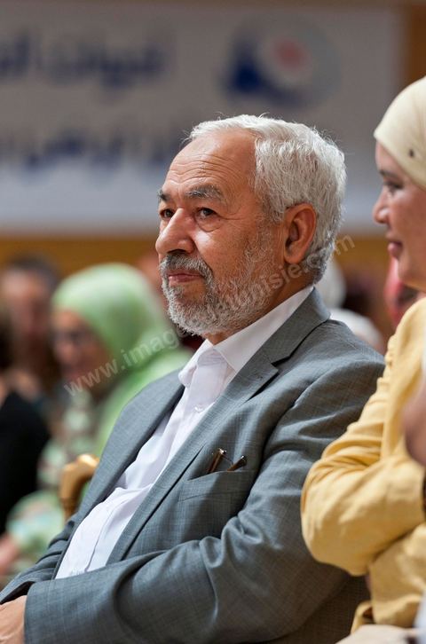 13 août 2011 : Rached Ghannouchi à la Commération par le parti Ennahda de la Fête de la Femme et du Code du Statut personnel tunisien au Palais des Congrés de Tunis, avec discours de Farida Laabidi, militante, de Rached Ghannouchi, fondateur et chef du parti Ennahda, ainsi que Psycho-M, rappeur fortement engagé dans ses propos islamistes. Rached Ghannouchi annonce la volonté de ne pas inscrire la polygamie dasn la prochaine élection, la Tunisie n'ayant pas les moyens pour cela ...
